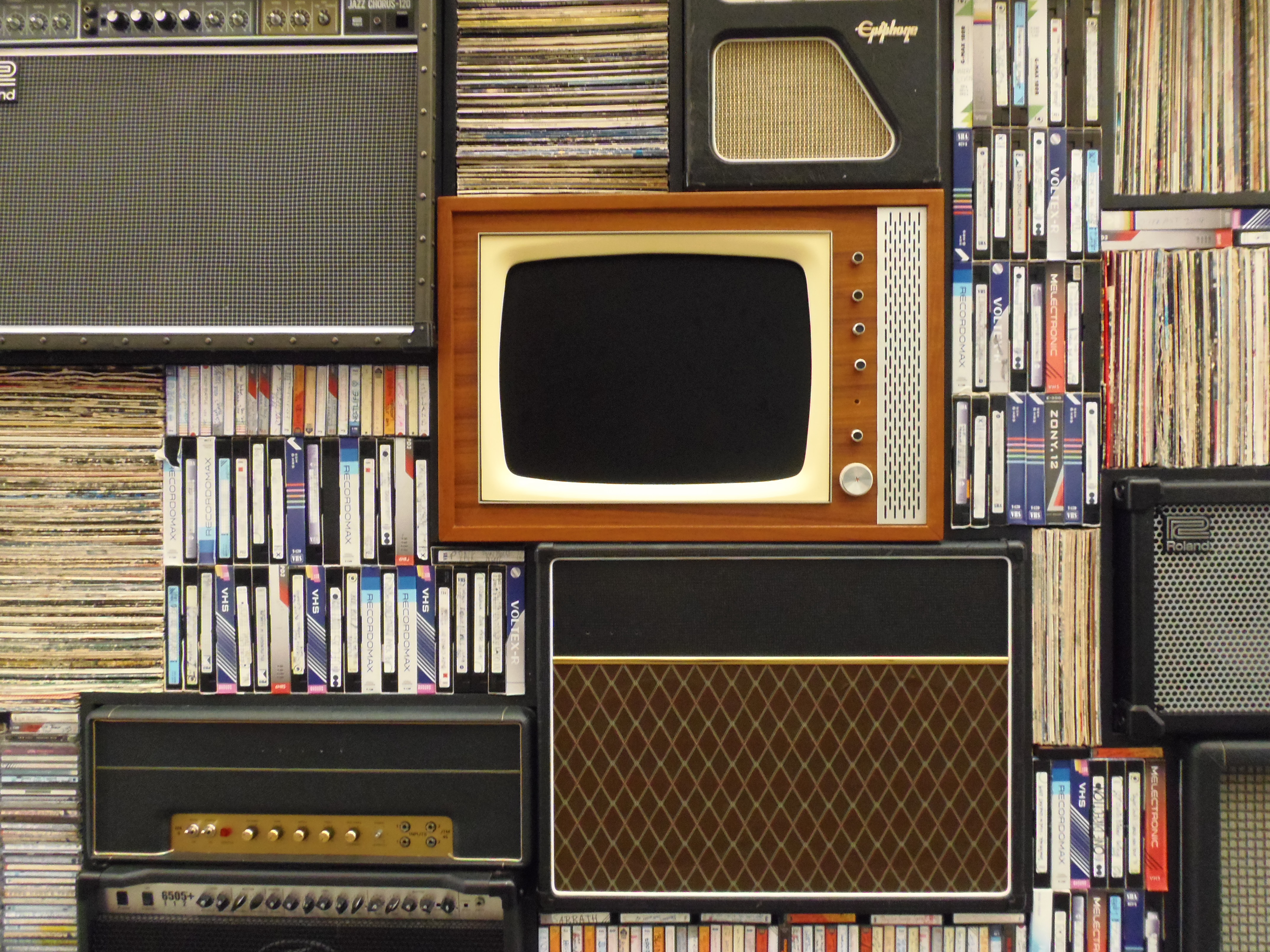 TV : USED Televisions